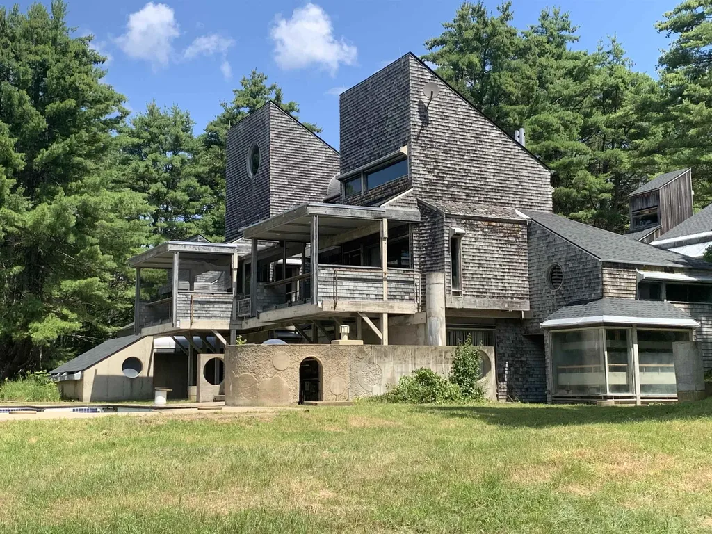435 Avery Hill Road Alton NH 03810