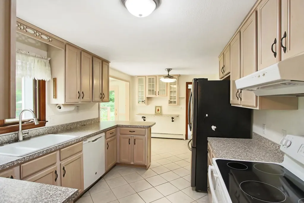 26 Ministerial Drive Merrimack NH 03054