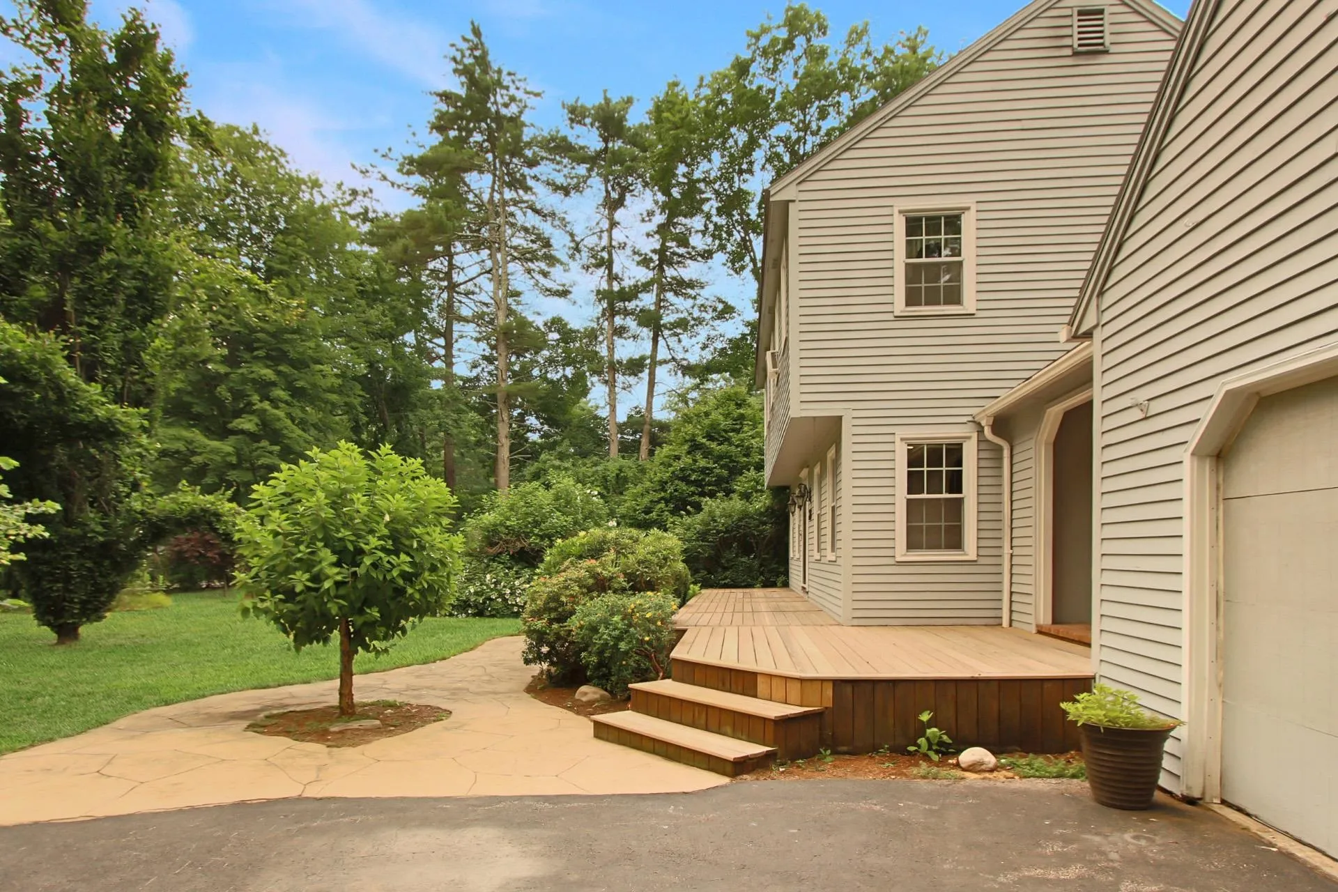 26 Ministerial Drive Merrimack NH 03054