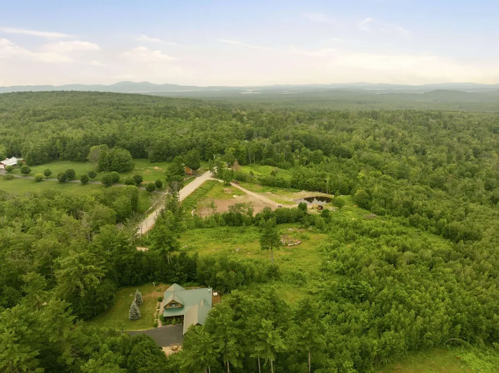 32 Durgin Road Tuftonboro NH 03816