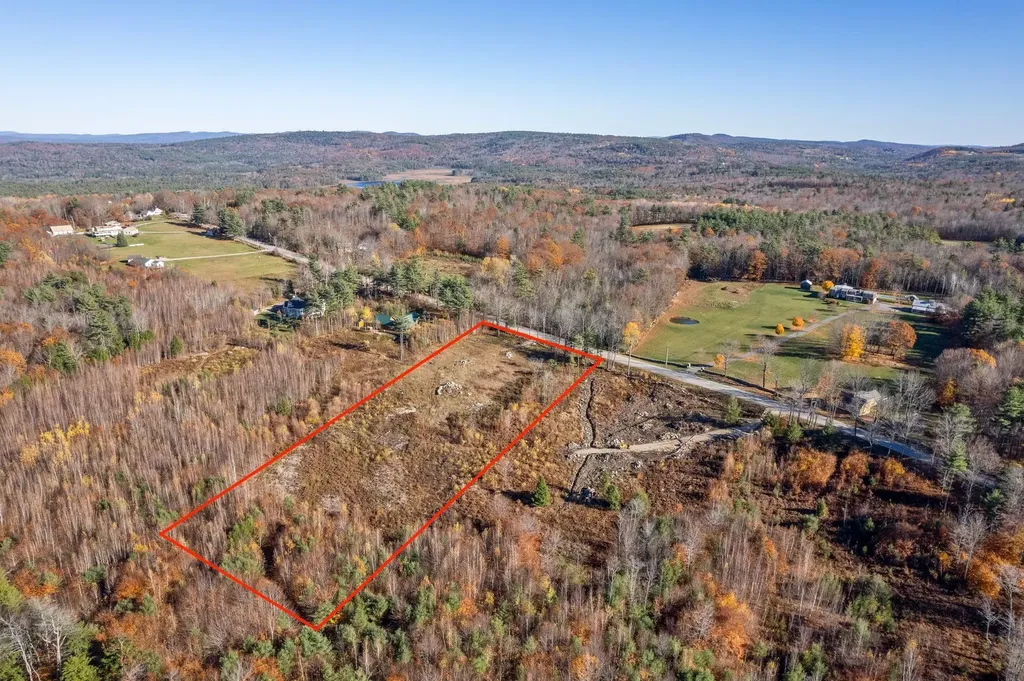 32 Durgin Road Tuftonboro NH 03816