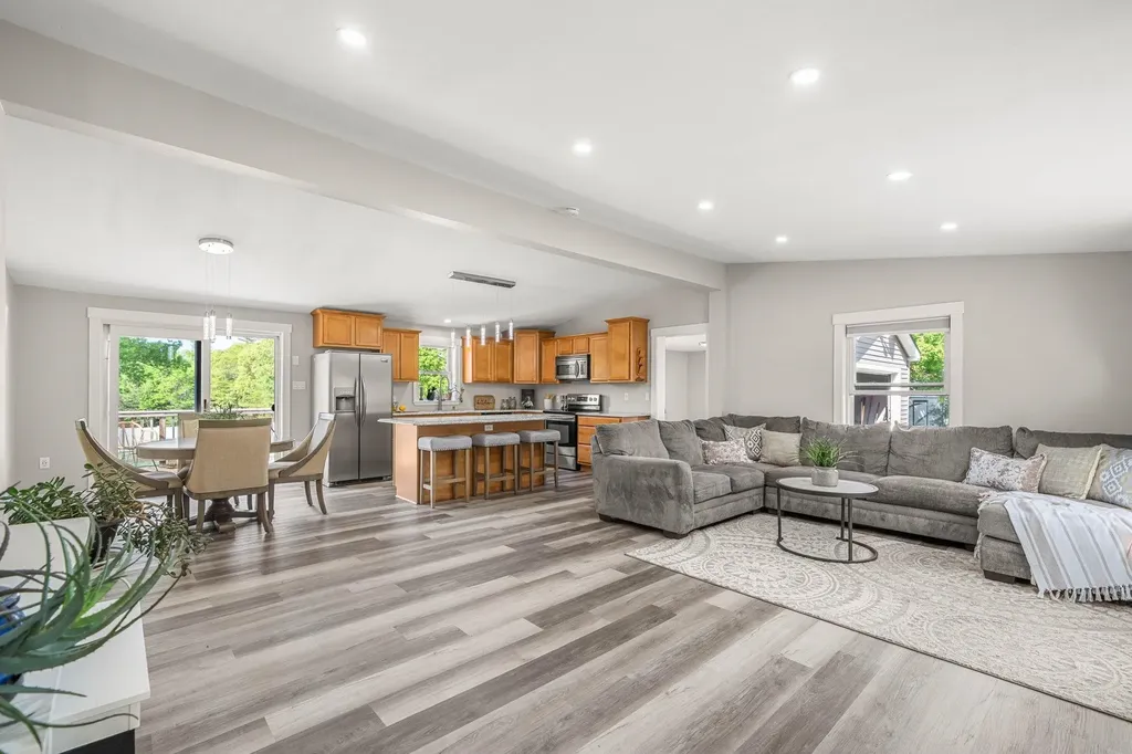 102 Kimball Road Amesbury MA 01913
