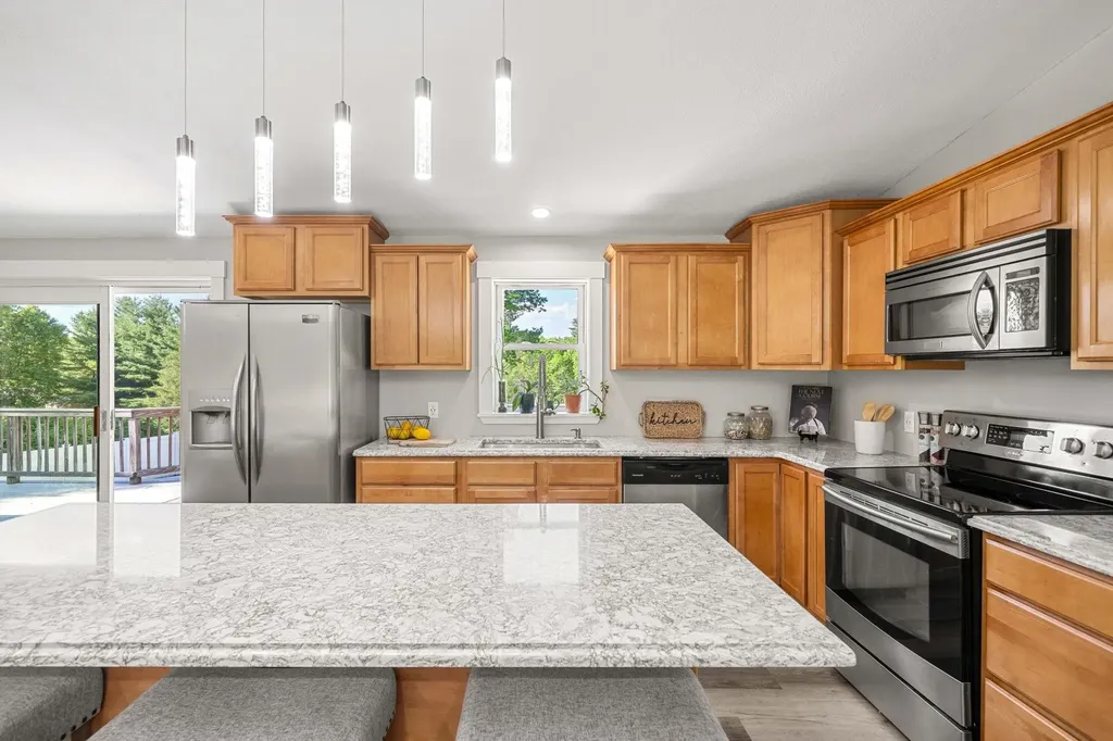 102 Kimball Road Amesbury MA 01913