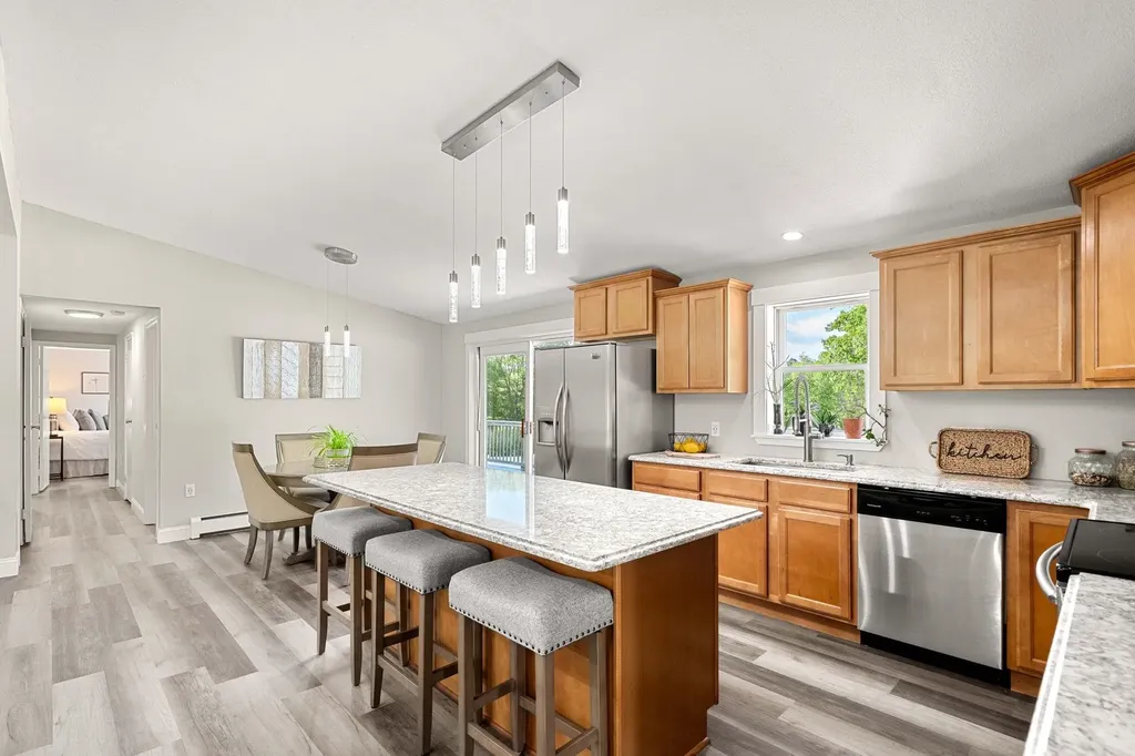 102 Kimball Road Amesbury MA 01913
