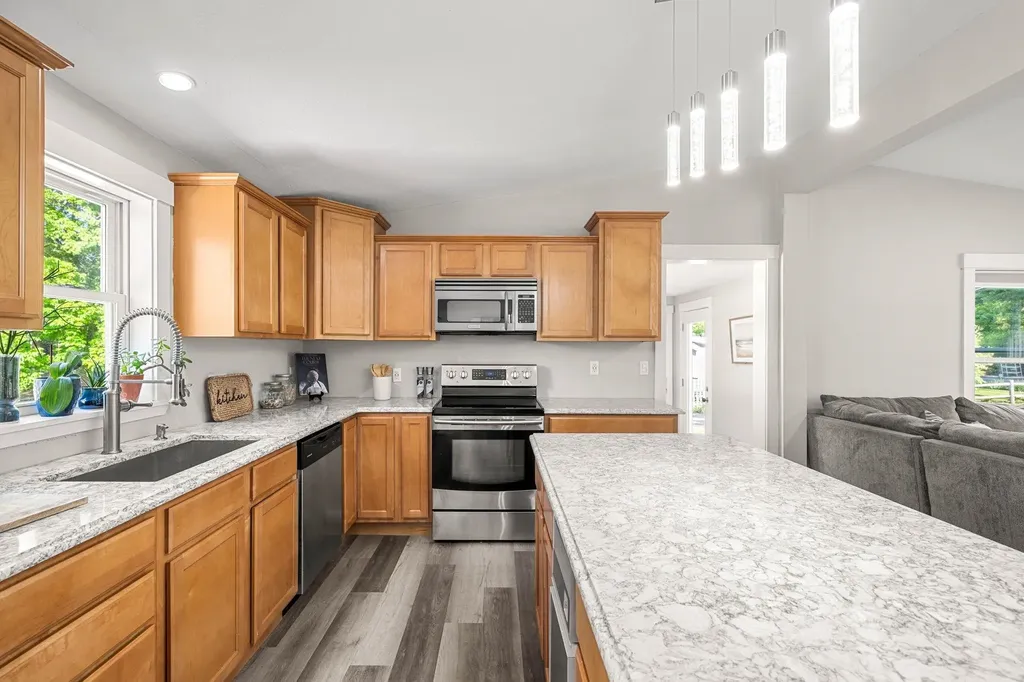 102 Kimball Road Amesbury MA 01913