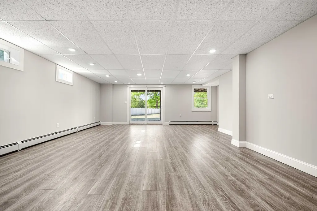 102 Kimball Road Amesbury MA 01913