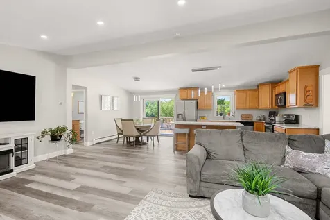 102 Kimball Road Amesbury MA 01913