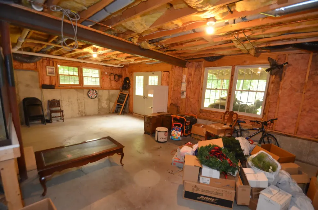 35 Colonel Daniels Drive Bedford NH 03110