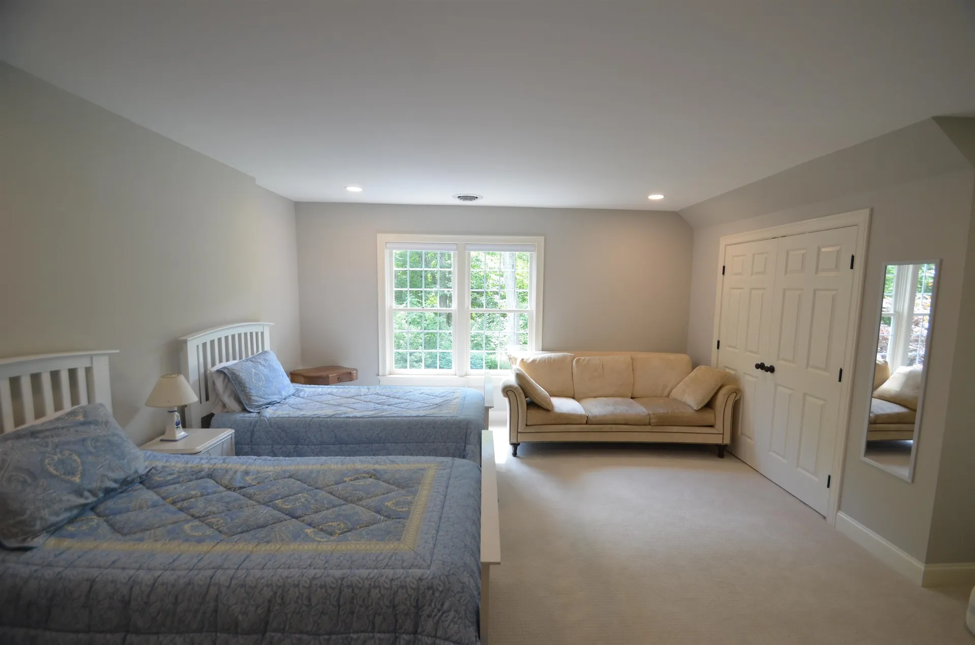 35 Colonel Daniels Drive Bedford NH 03110