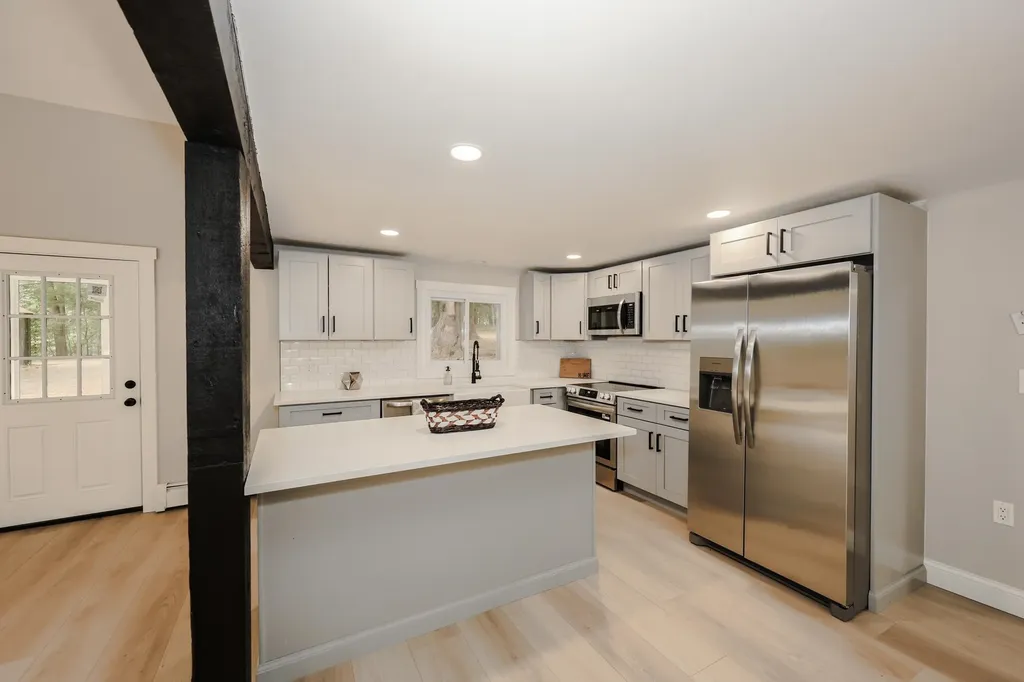 112 Gilson Road Nashua NH 03062