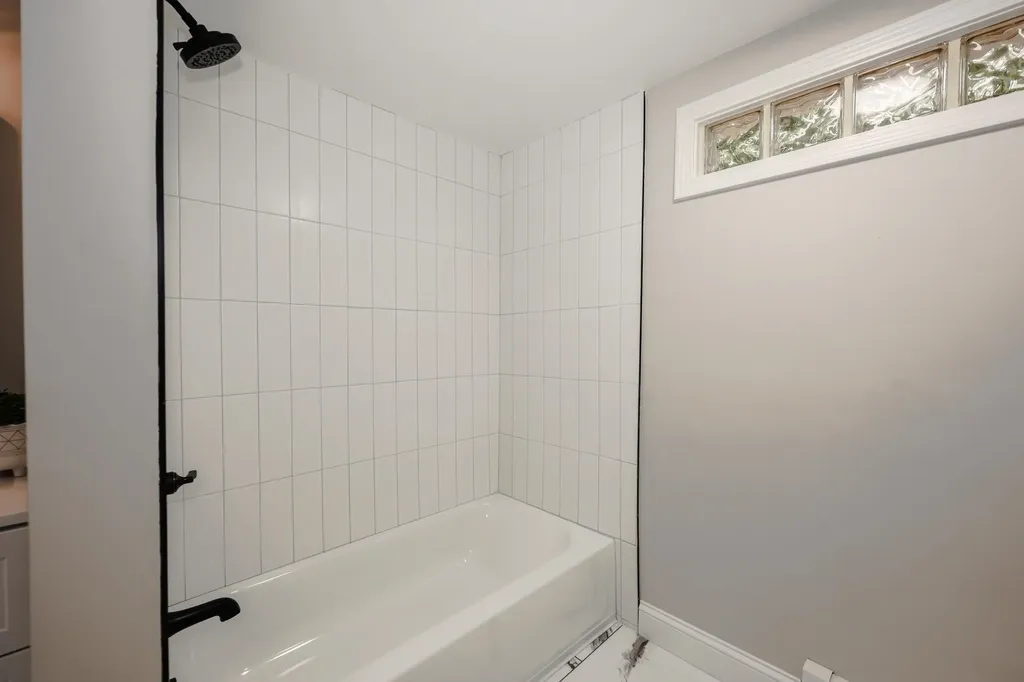 112 Gilson Road Nashua NH 03062