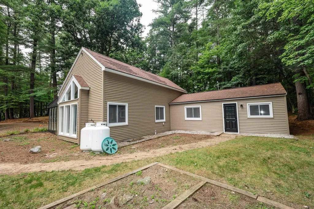 112 Gilson Road Nashua NH 03062