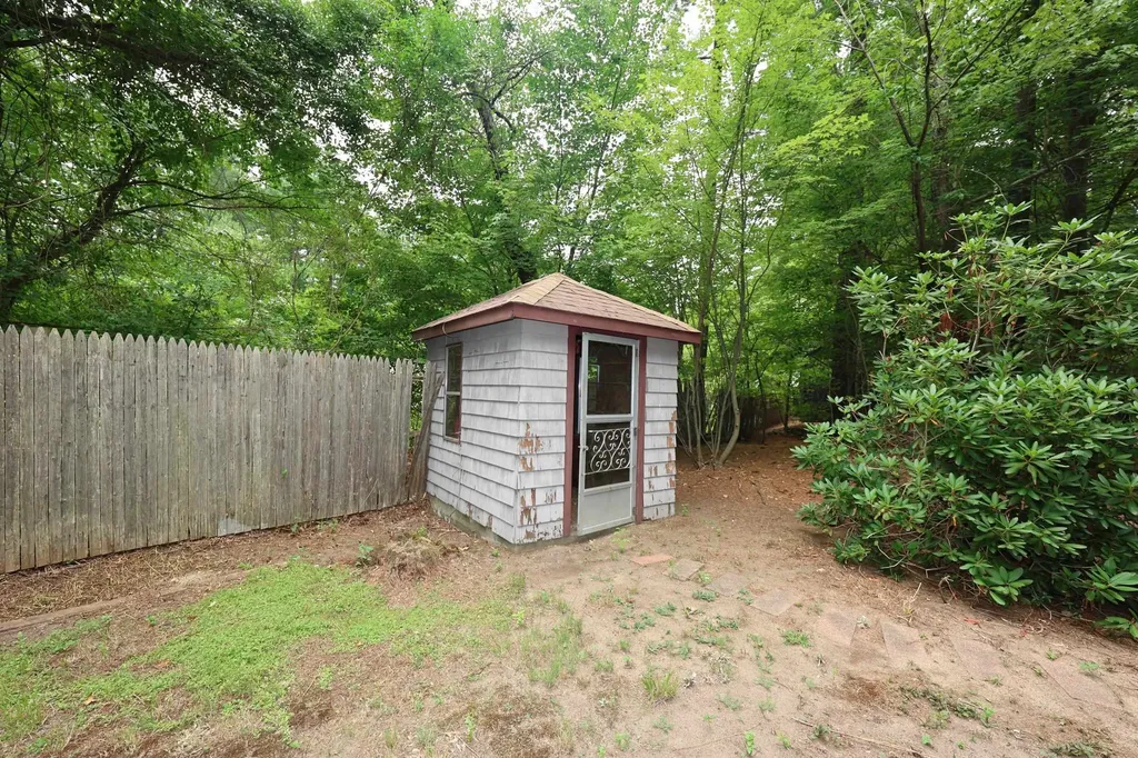 112 Gilson Road Nashua NH 03062