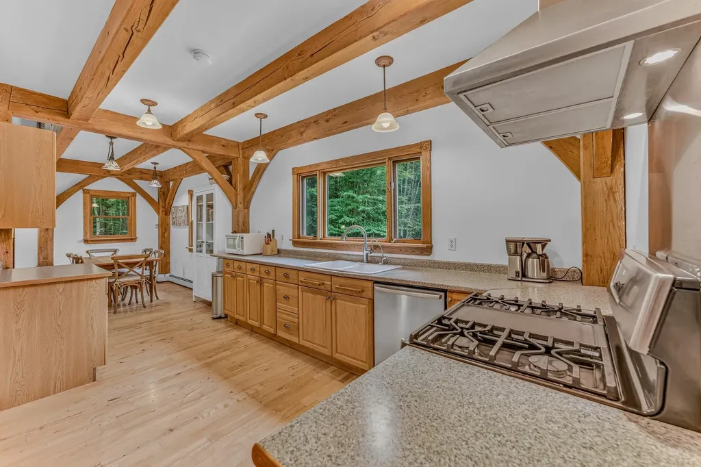 105 Swazey Lane Bethlehem NH 03574