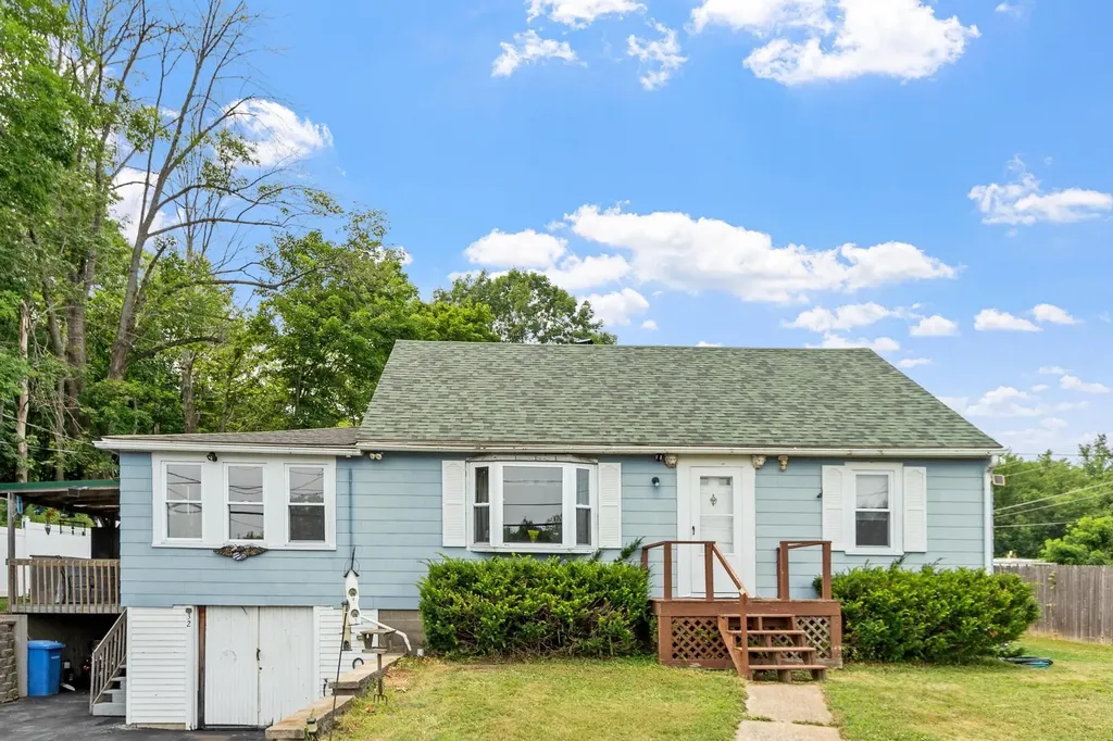 32 Rollins Road Rollinsford NH 03869