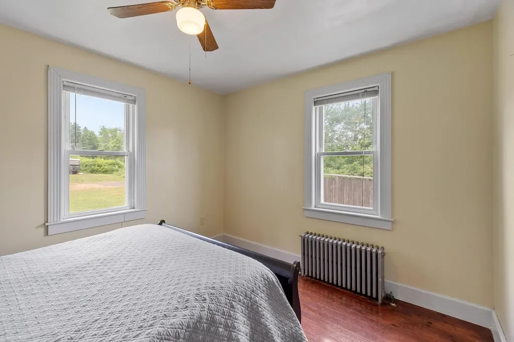 32 Rollins Road Rollinsford NH 03869