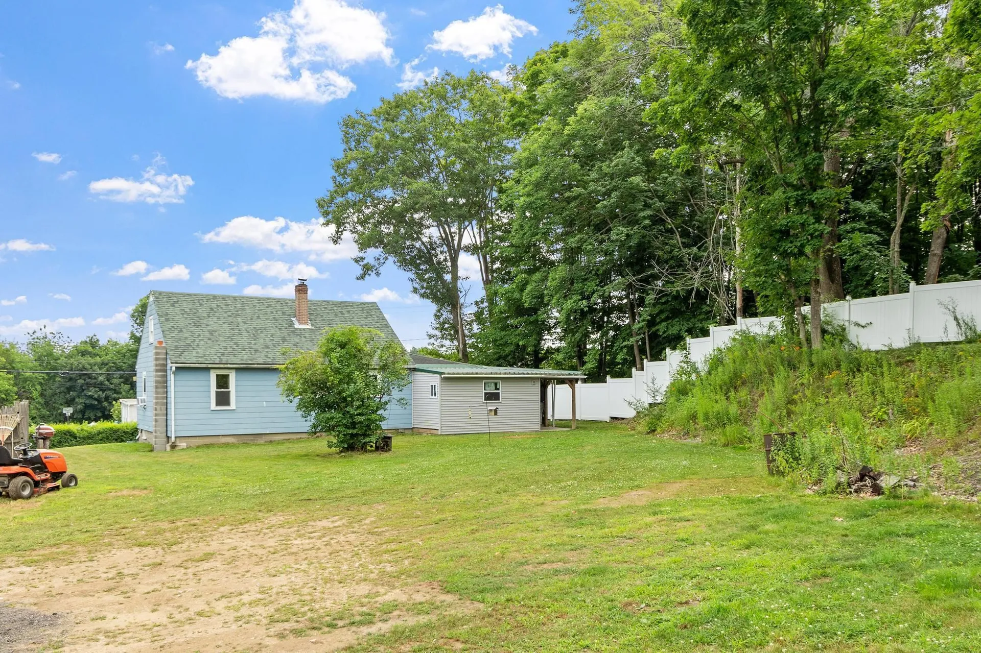 32 Rollins Road Rollinsford NH 03869