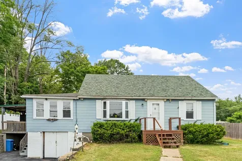 32 Rollins Road Rollinsford NH 03869