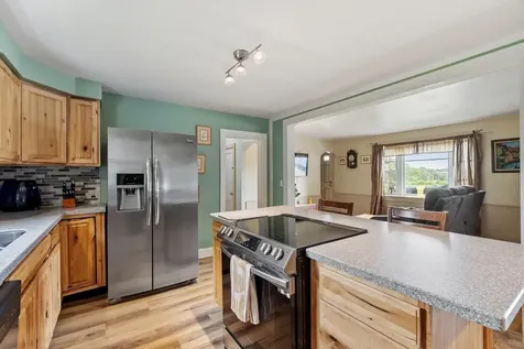 32 Rollins Road Rollinsford NH 03869