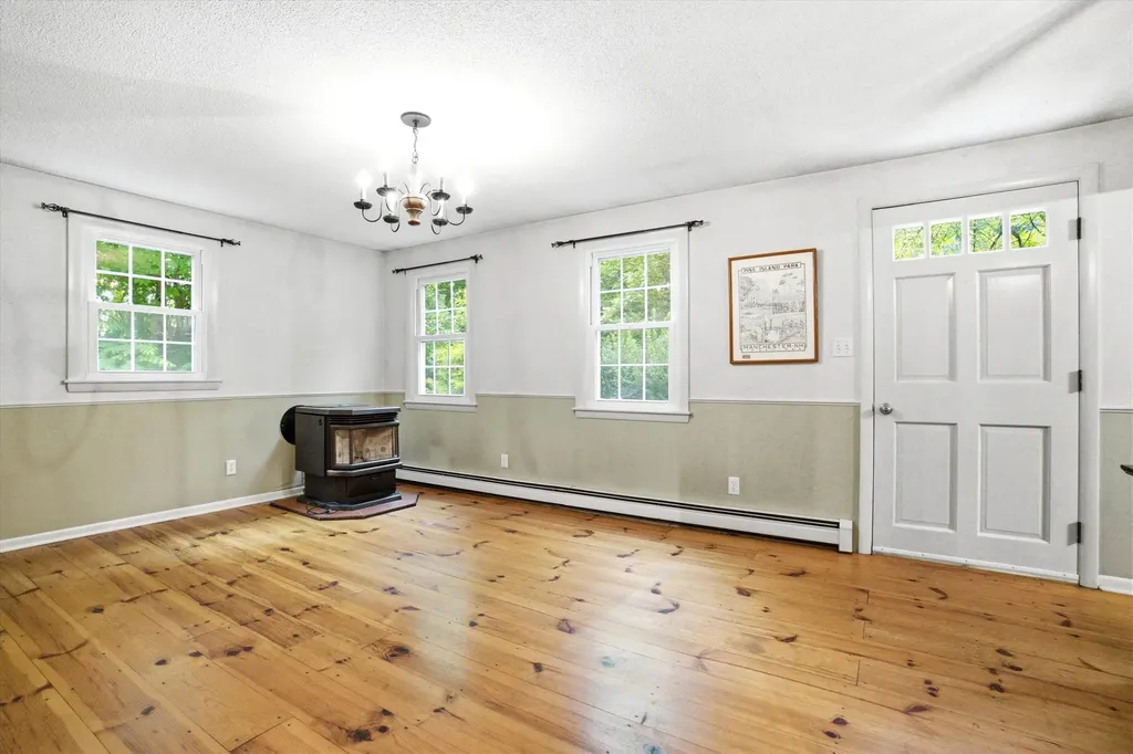 590 Laydon Street Manchester NH 03109