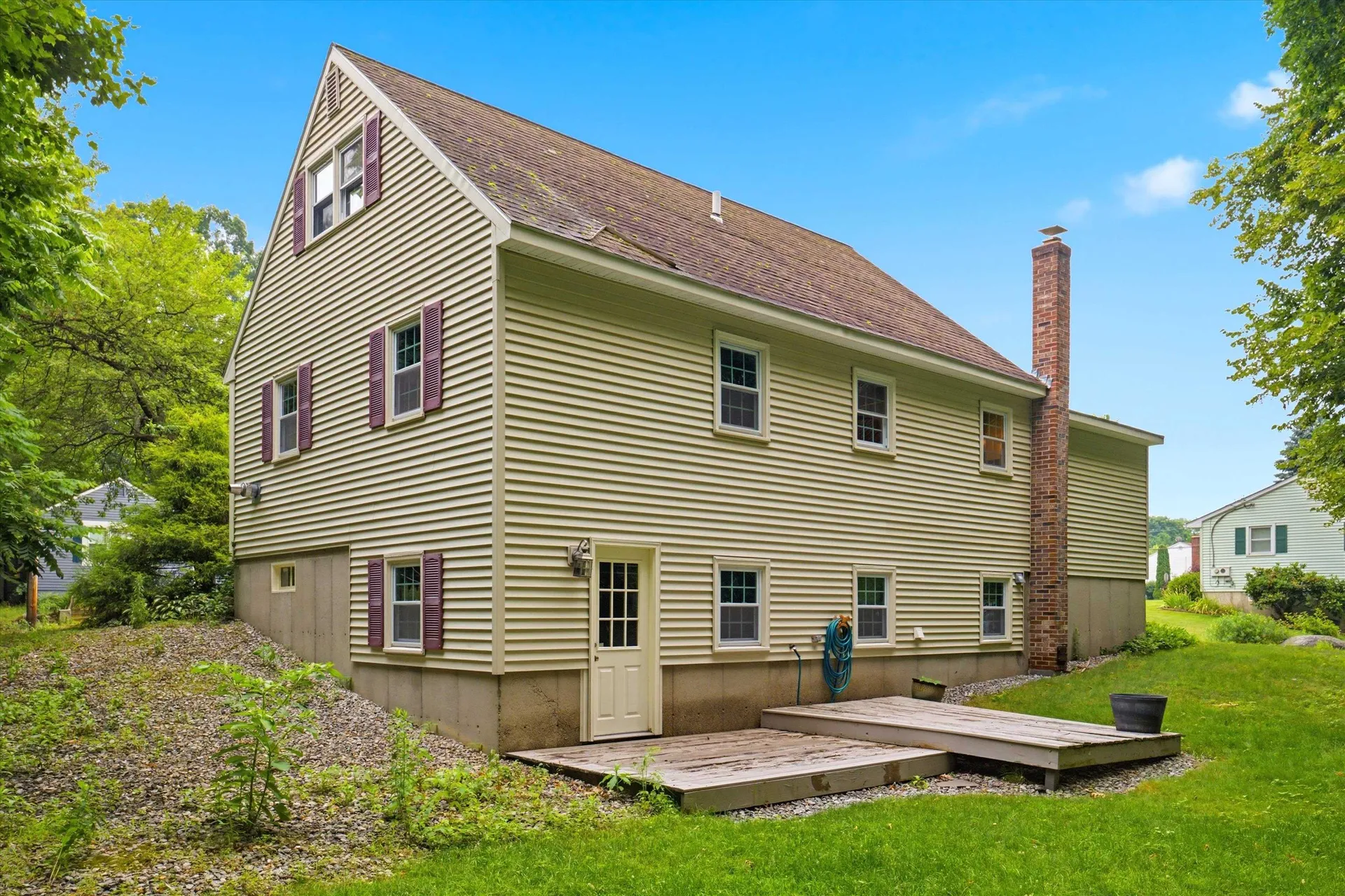 590 Laydon Street Manchester NH 03109