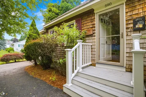 590 Laydon Street Manchester NH 03109