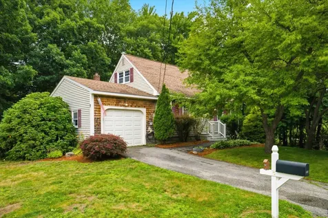 590 Laydon Street Manchester NH 03109