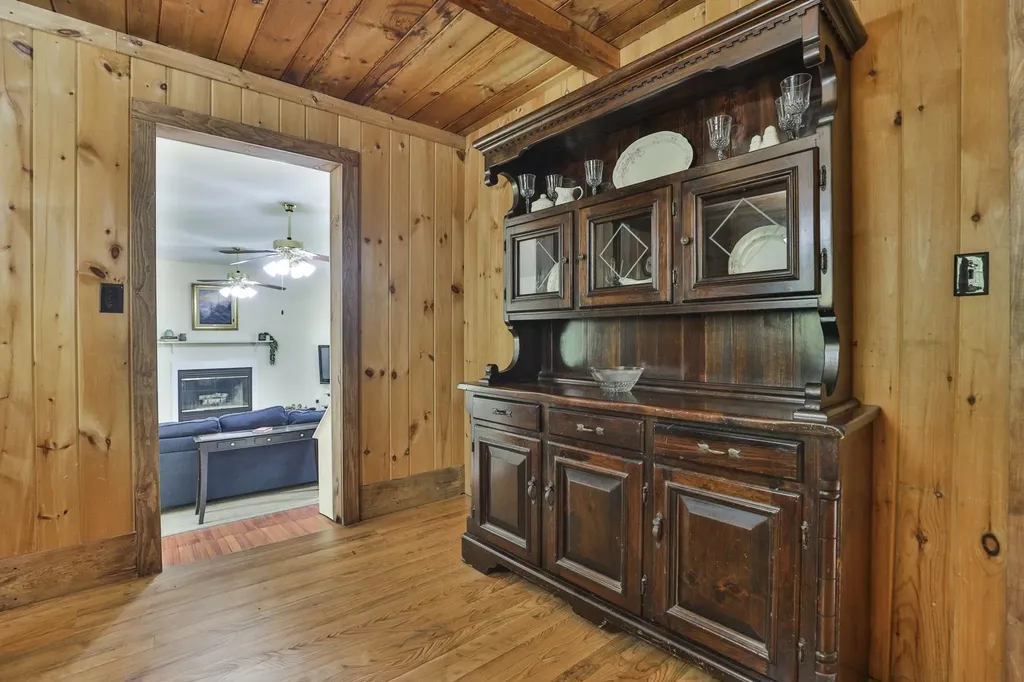 10 N Mason Road Brookline NH 03033