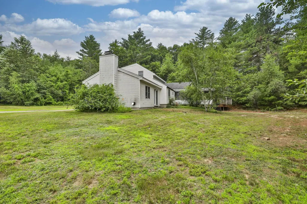 10 N Mason Road Brookline NH 03033