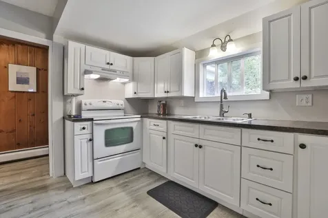 10 N Mason Road Brookline NH 03033