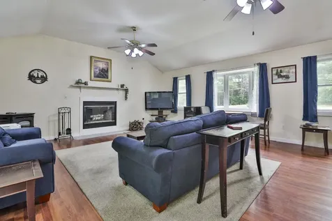 10 N Mason Road Brookline NH 03033