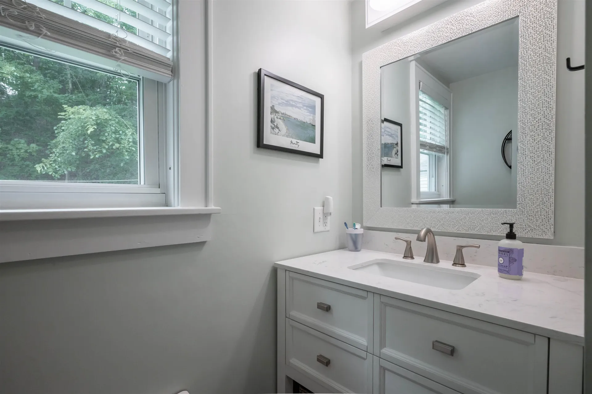 88 Newgate Circle Manchester NH 03102