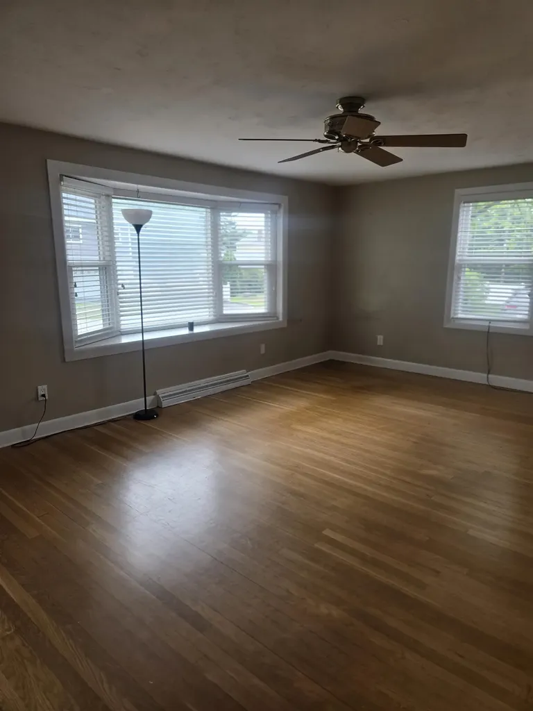 4 Forest Hills Drive Nashua NH 03060