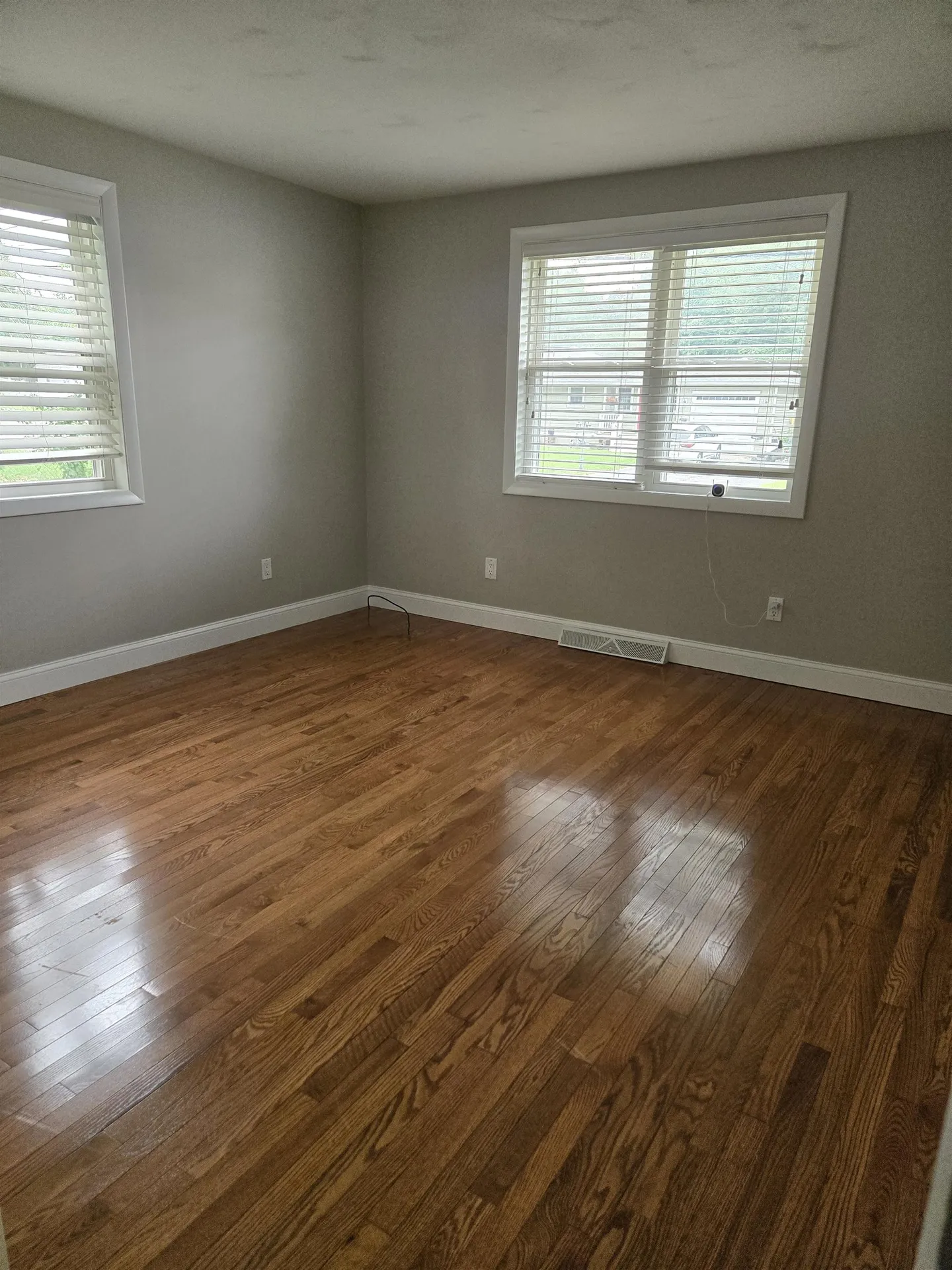 4 Forest Hills Drive Nashua NH 03060