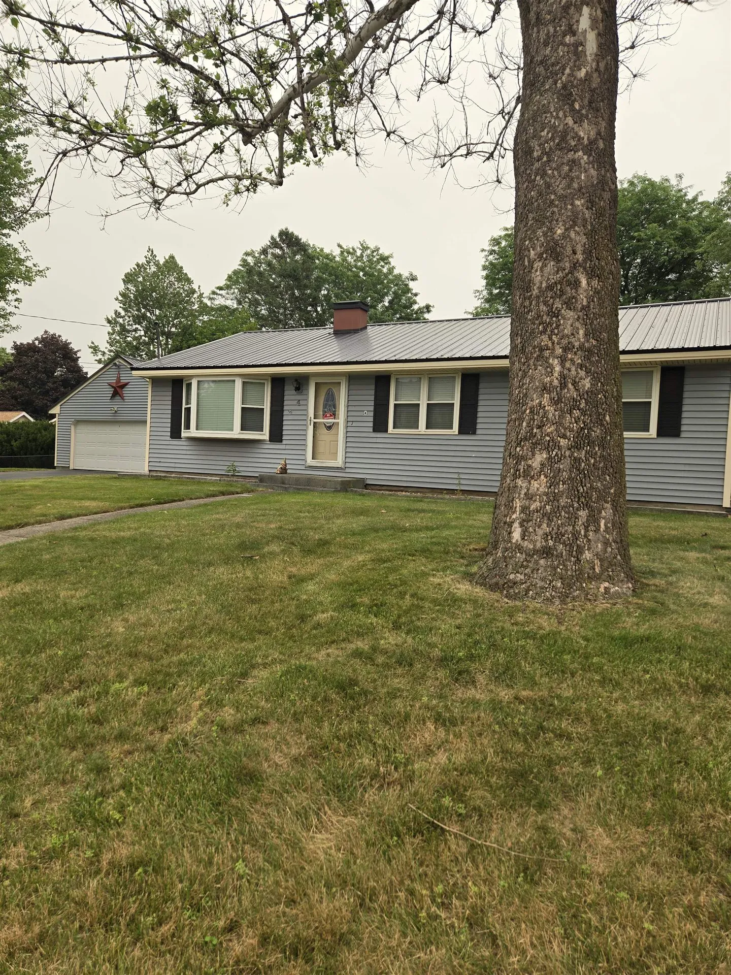 4 Forest Hills Drive Nashua NH 03060