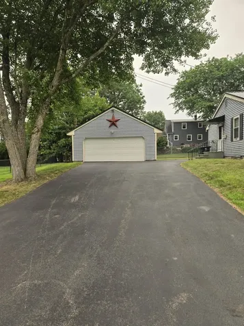 4 Forest Hills Drive Nashua NH 03060