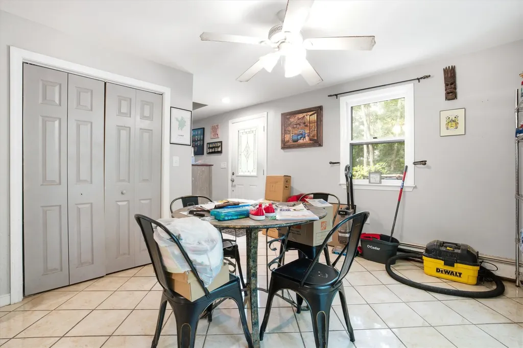 31 Chagnon Lane Hudson NH 03051