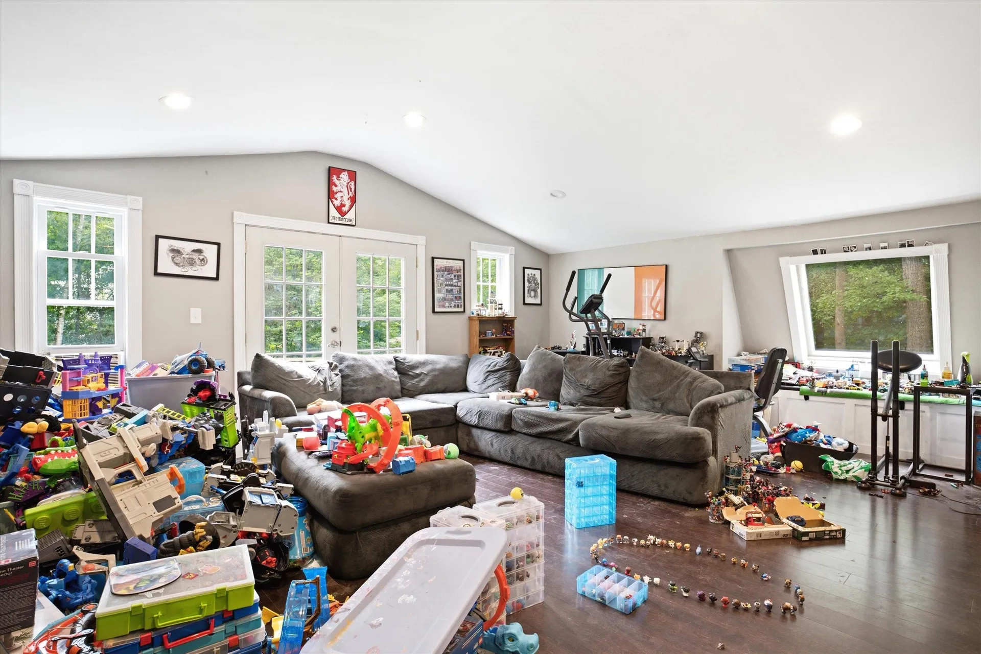 31 Chagnon Lane Hudson NH 03051
