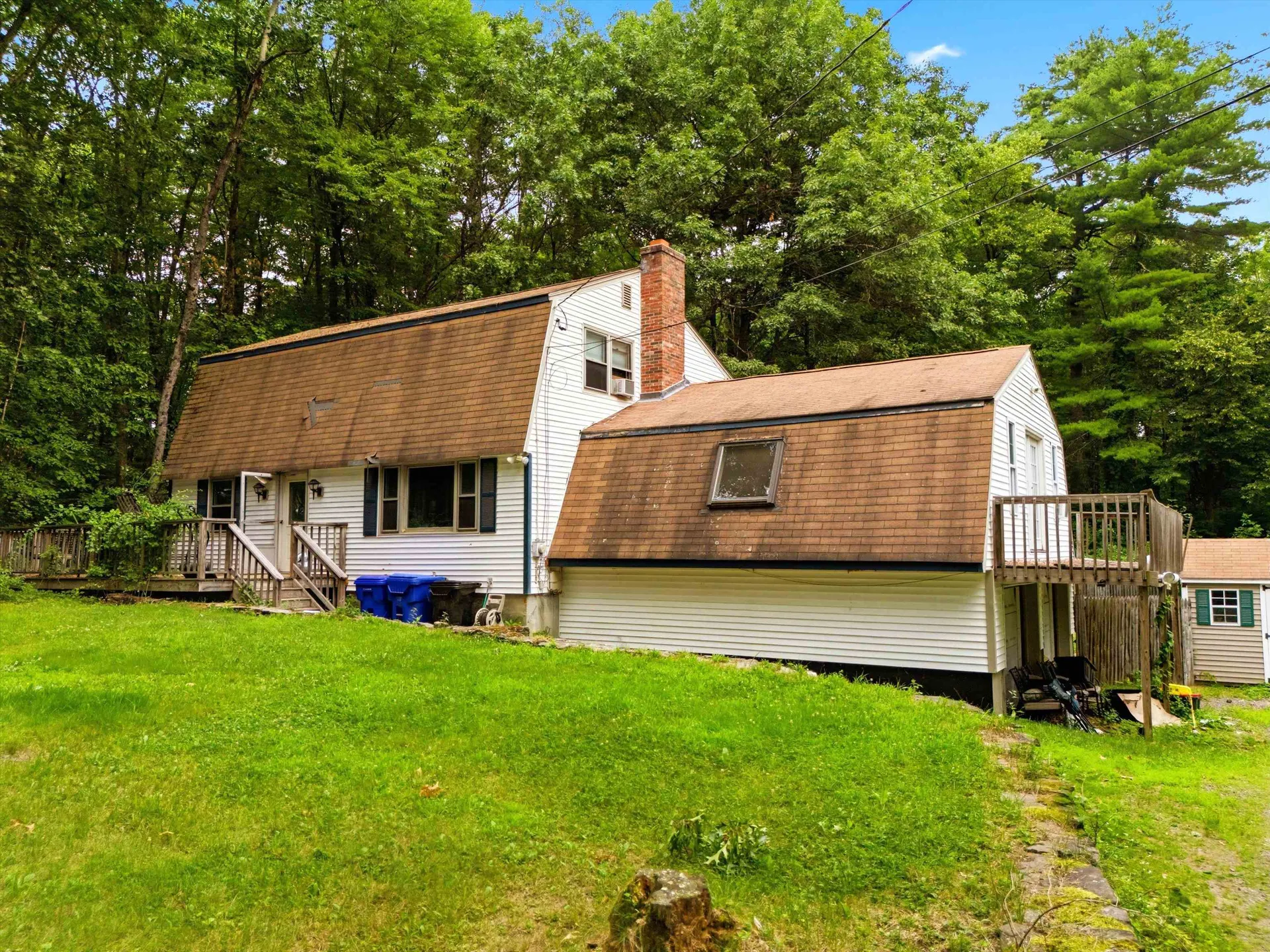 31 Chagnon Lane Hudson NH 03051