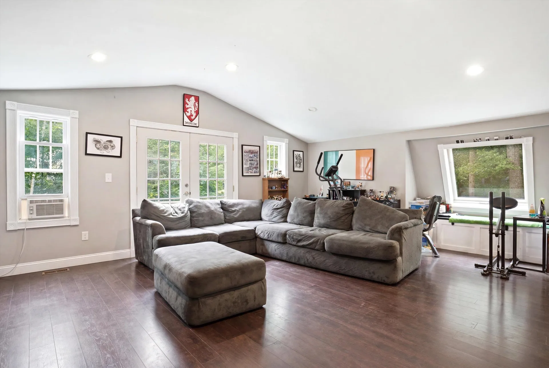 31 Chagnon Lane Hudson NH 03051
