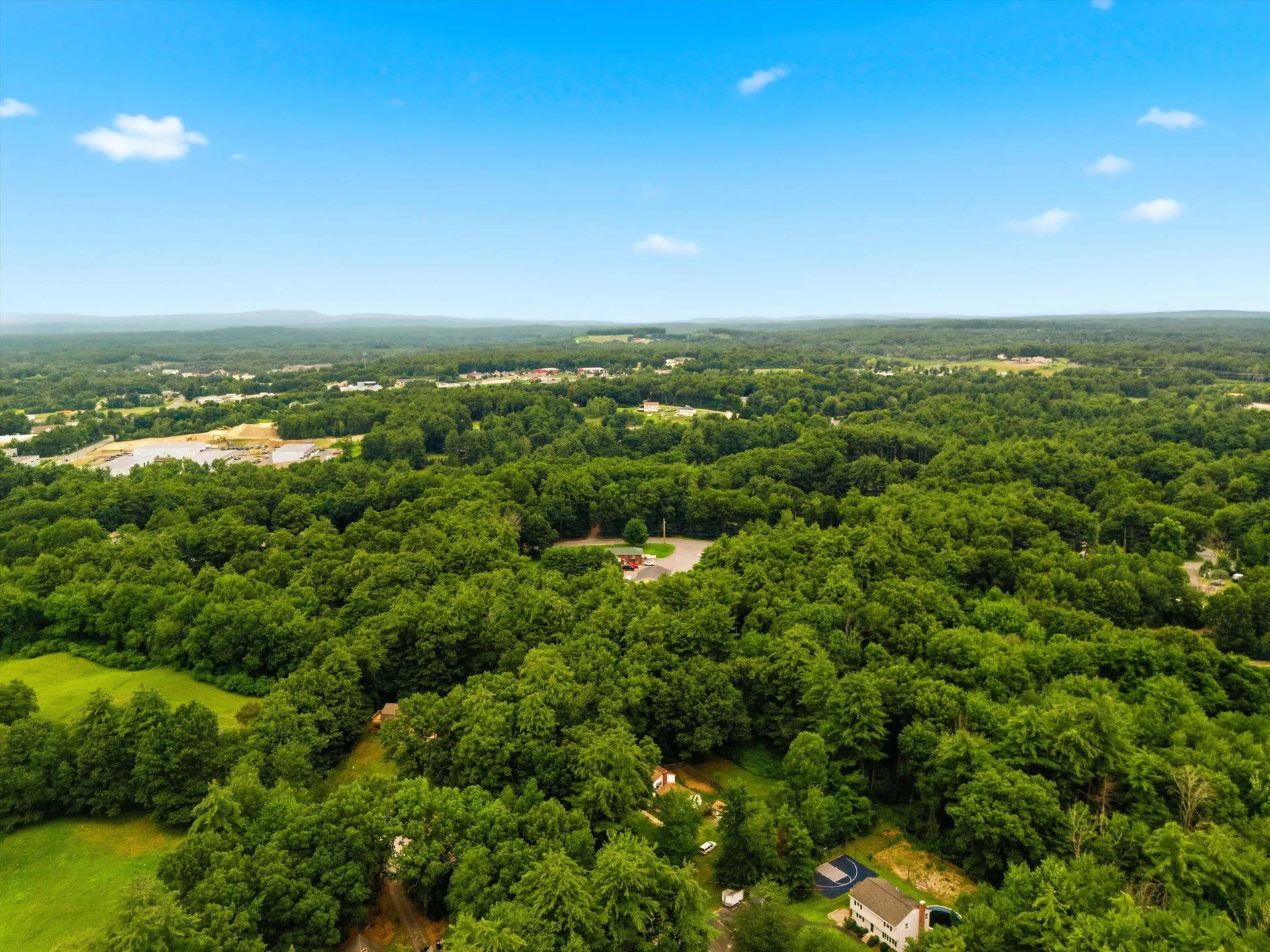 31 Chagnon Lane Hudson NH 03051