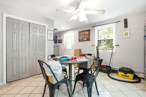 31 Chagnon Lane Hudson NH 03051