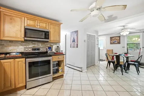 31 Chagnon Lane Hudson NH 03051