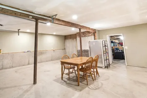 31 Chagnon Lane Hudson NH 03051