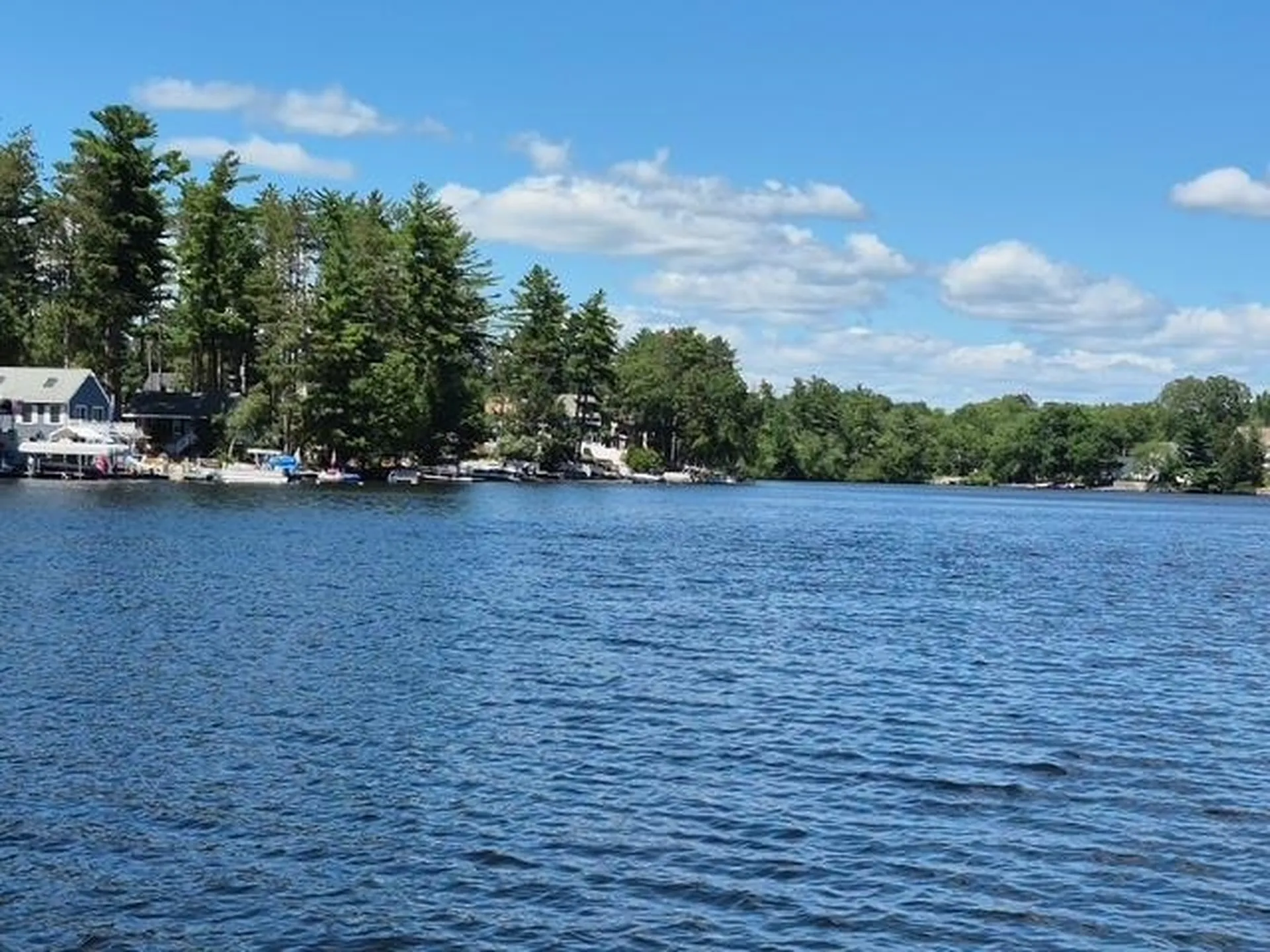 107 Shore Drive Salem NH 03079