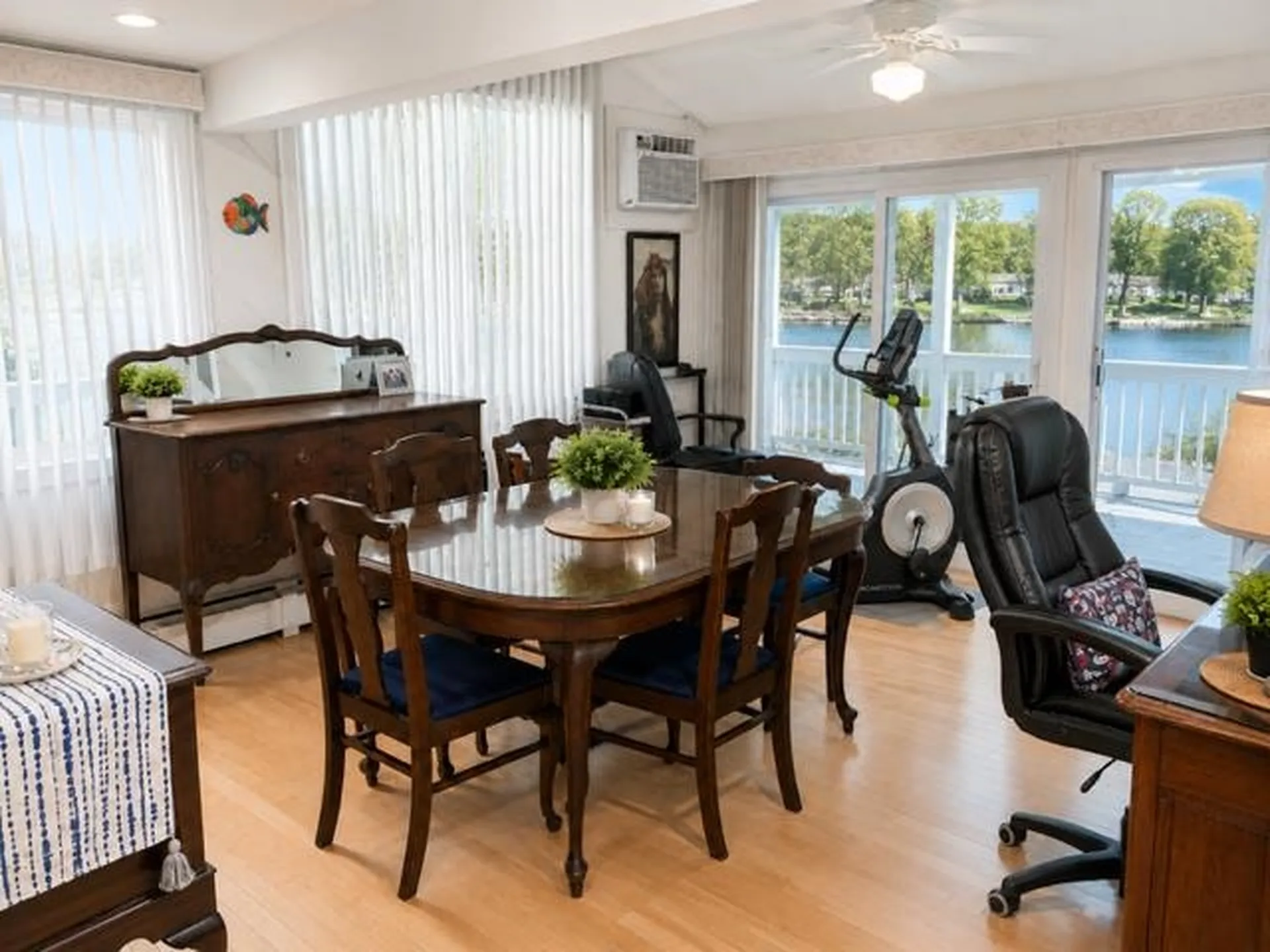 107 Shore Drive Salem NH 03079