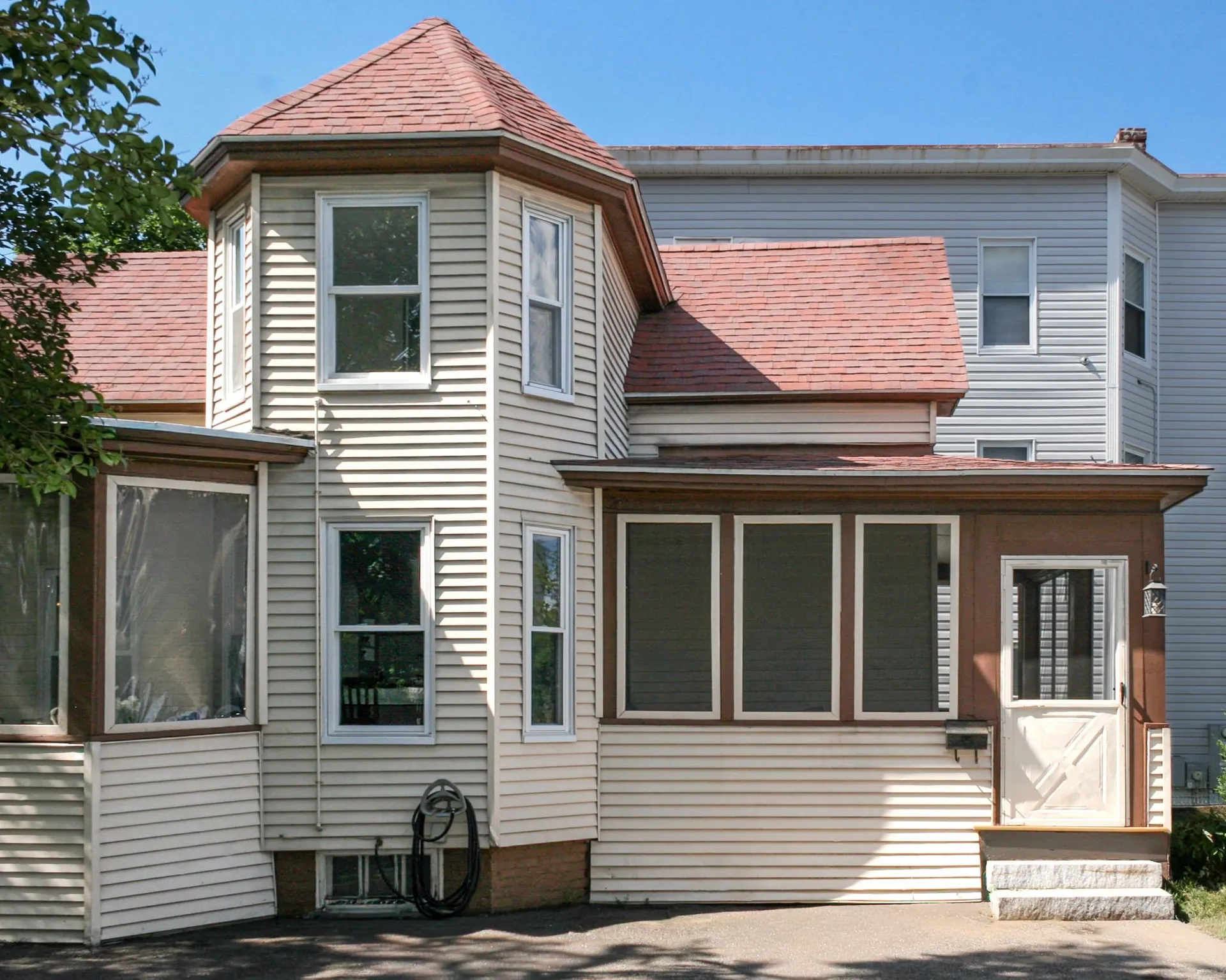 64 Laval Street Manchester NH 03102