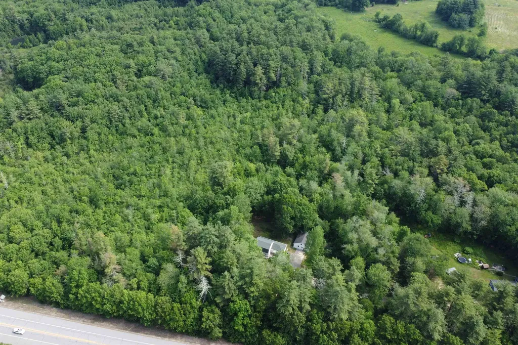 9 Bluebird Lane Kingston NH 03848