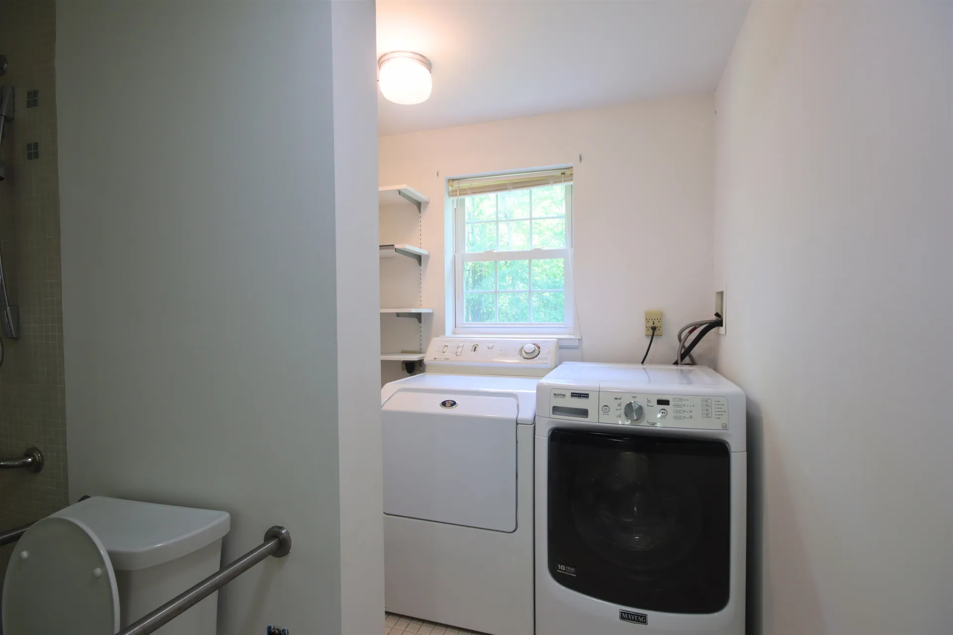 9 Bluebird Lane Kingston NH 03848