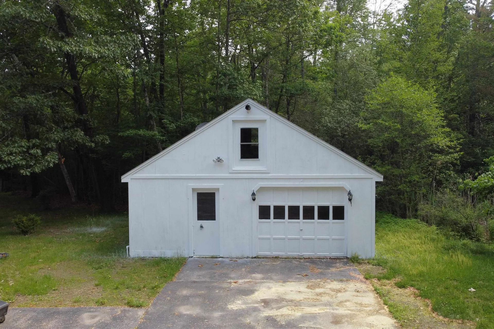 9 Bluebird Lane Kingston NH 03848